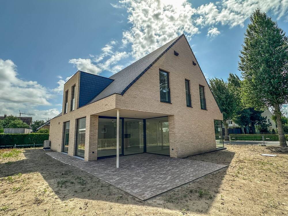 Huis te  koop in Koksijde 8670 985000.00€ 5 slaapkamers 295.00m² - Zoekertje 514346