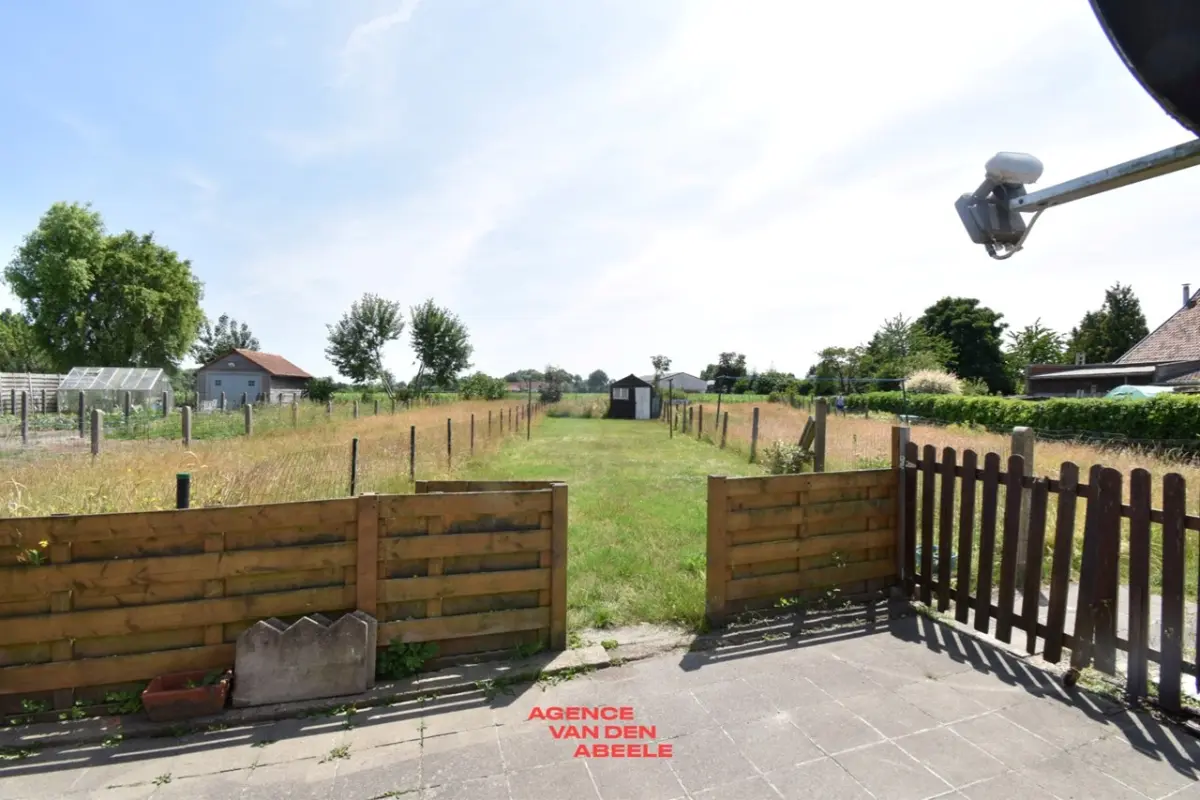 Huis te  koop in Oostkamp 8020 189000.00€ 2 slaapkamers 104.00m² - Zoekertje 514051