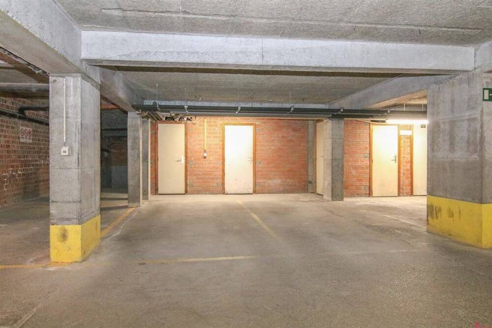 Box te koop in Kortrijk 8500 34000.00€ slaapkamers m² - Zoekertje 514373