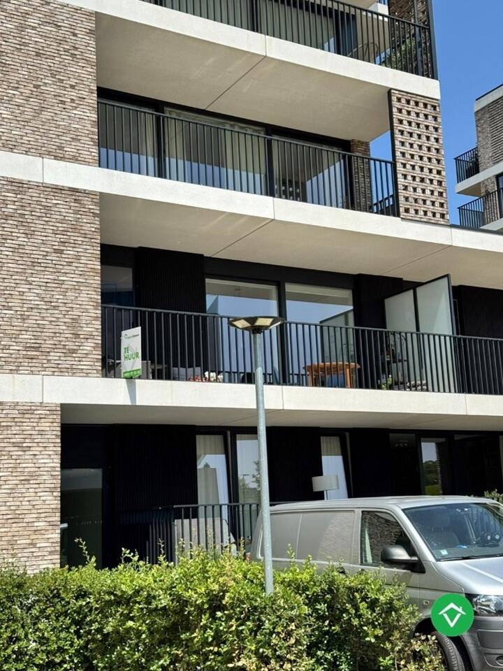 Appartement te  huur in Sint-Michiels 8200 800.00€ 1 slaapkamers m² - Zoekertje 514021