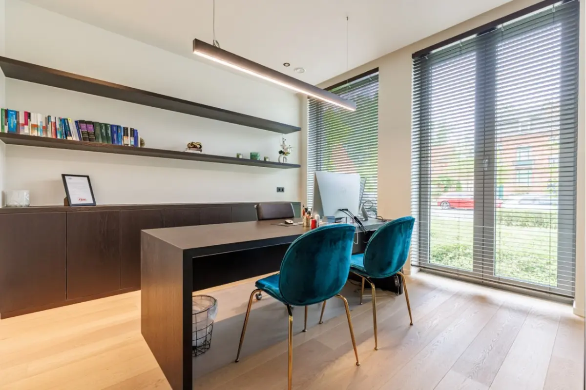 Huis te  koop in Assebroek 8310 349000.00€  slaapkamers m² - Zoekertje 515874