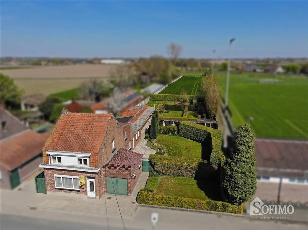 Huis te  koop in Merkem 8650 238000.00€ 3 slaapkamers 168.00m² - Zoekertje 516063