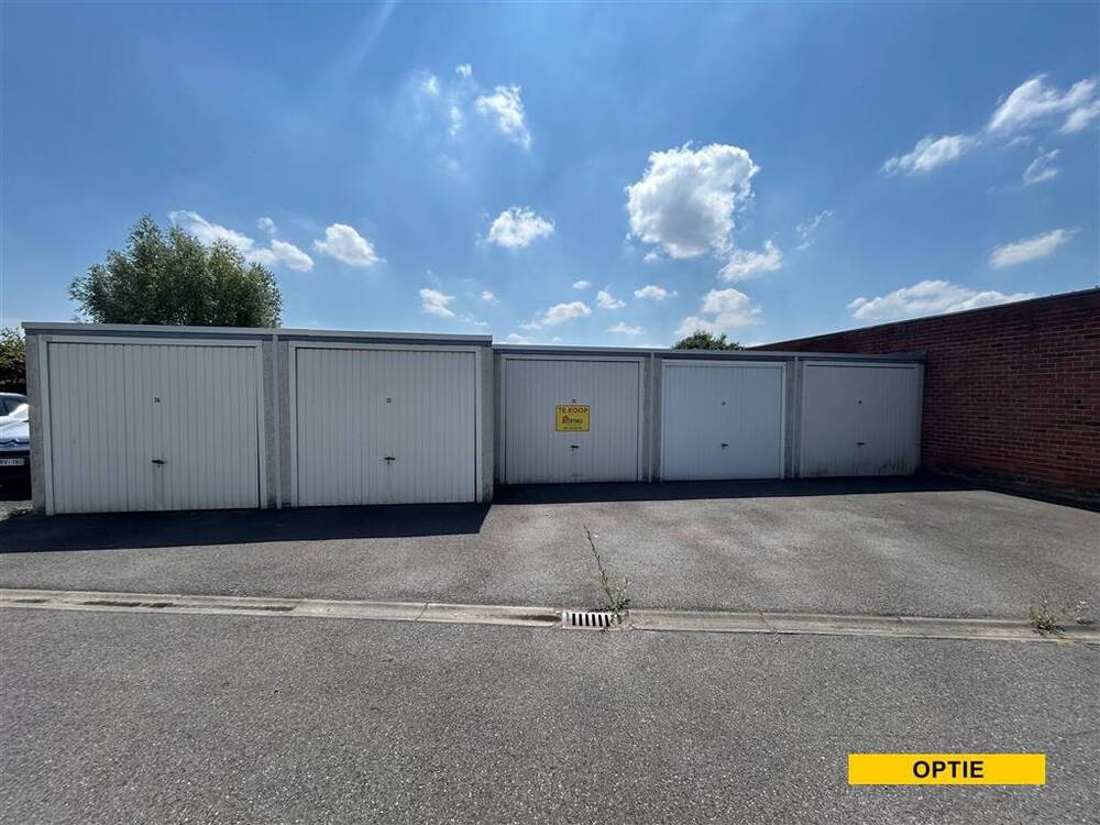 Parking & garage te  koop in Ieper 8900 32000.00€  slaapkamers m² - Zoekertje 516064