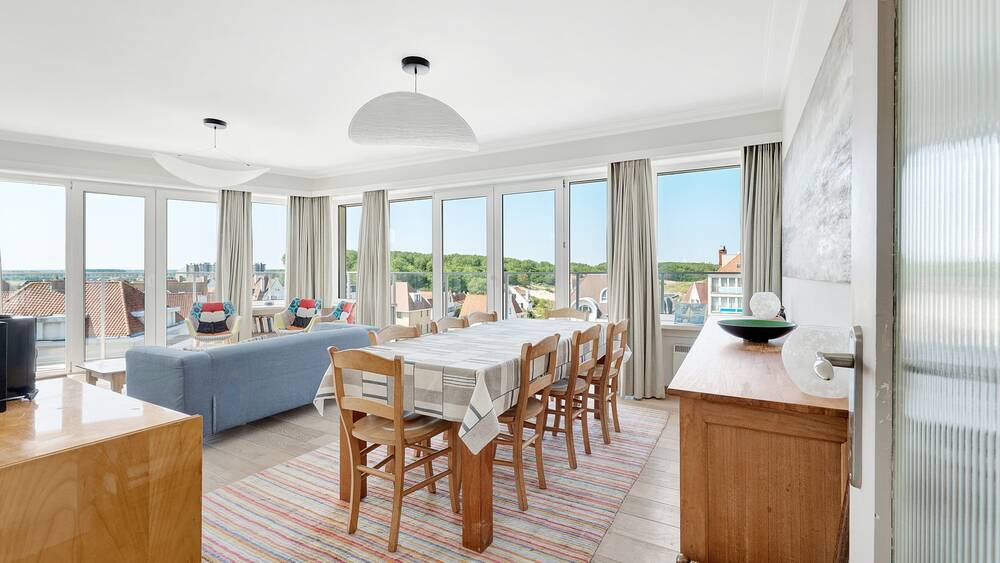 Appartement te  koop in Heist-aan-Zee 8301 1170000.00€ 5 slaapkamers 137.00m² - Zoekertje 515434