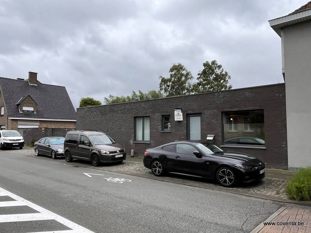 Appartement te huur in Roeselare 8800 625.00€ 1 slaapkamers 80.00m² - Zoekertje 515398