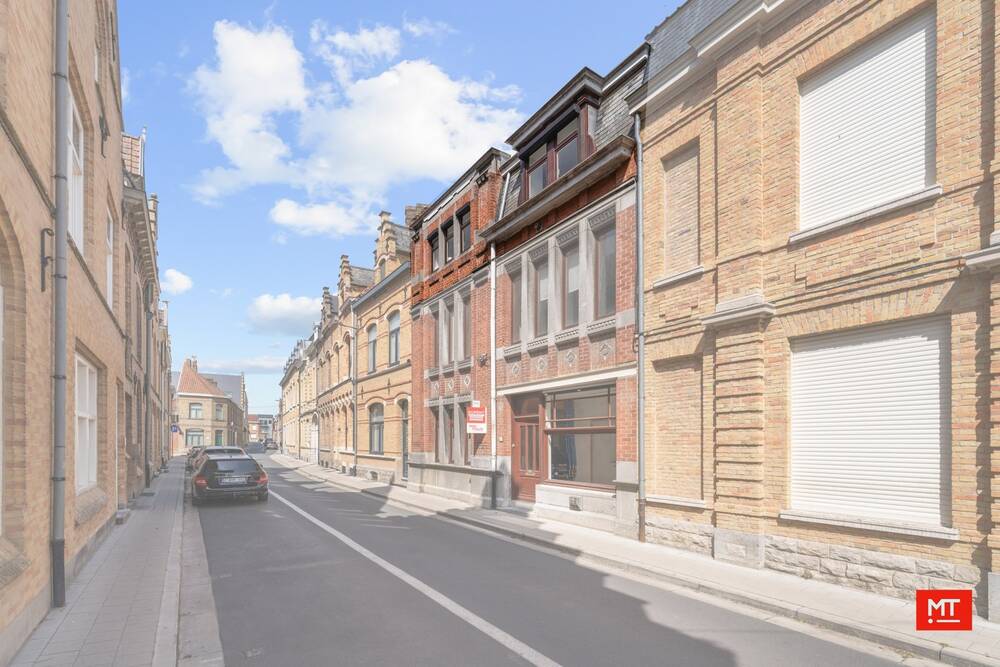 Appartement te  koop in Ieper 8900 207000.00€ 1 slaapkamers 71.00m² - Zoekertje 518188