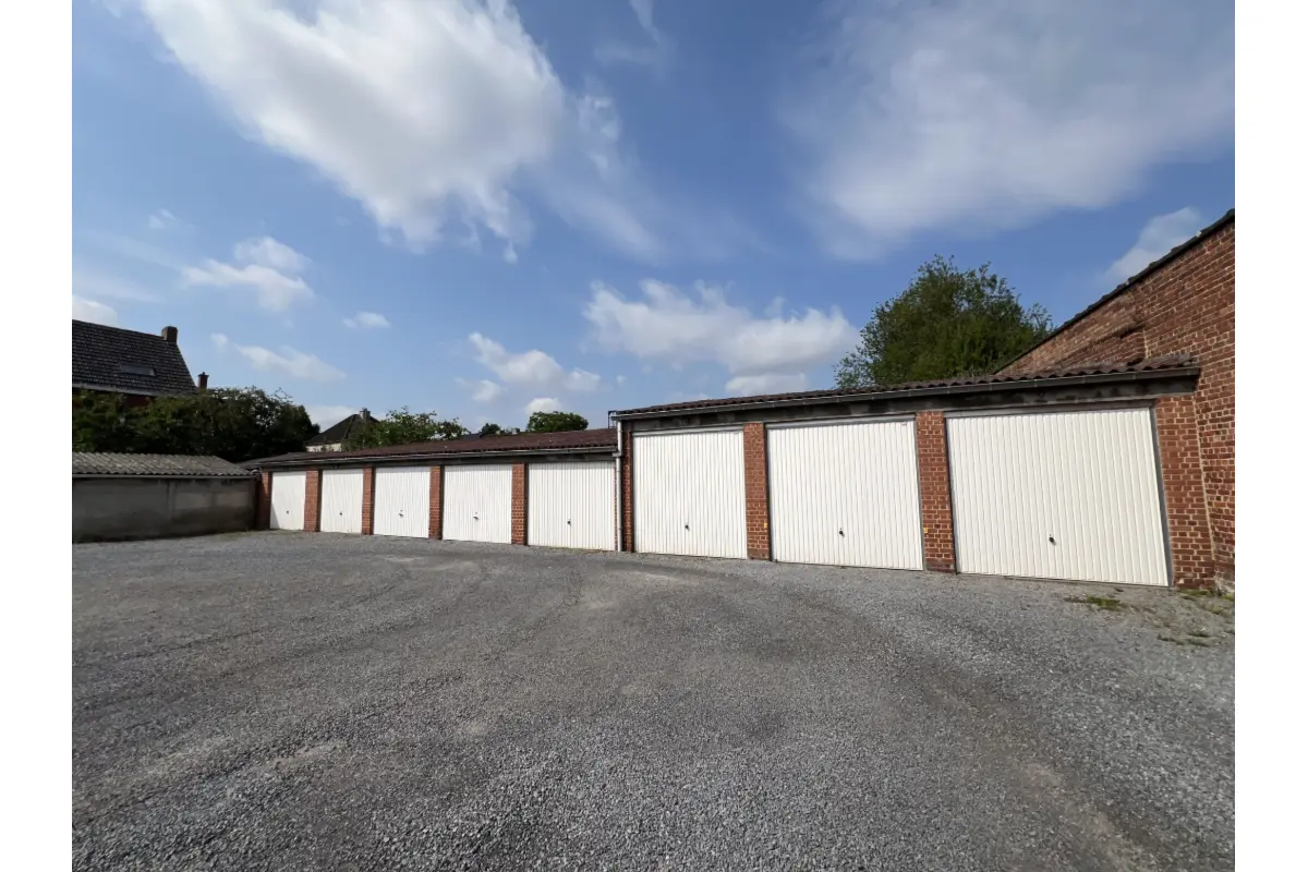 Box te  huur in Roeselare 8800 75.00€  slaapkamers m² - Zoekertje 520265