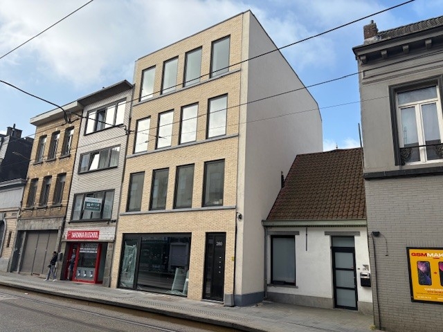 Handelszaak te  huur in Oostende 8400 1000.00€  slaapkamers 80.00m² - Zoekertje 518175