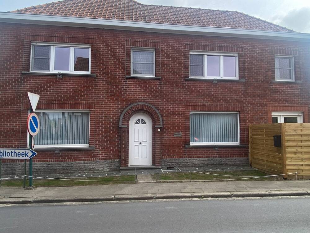 Huis te  huur in Wakken 8720 830.00€  slaapkamers m² - Zoekertje 518067