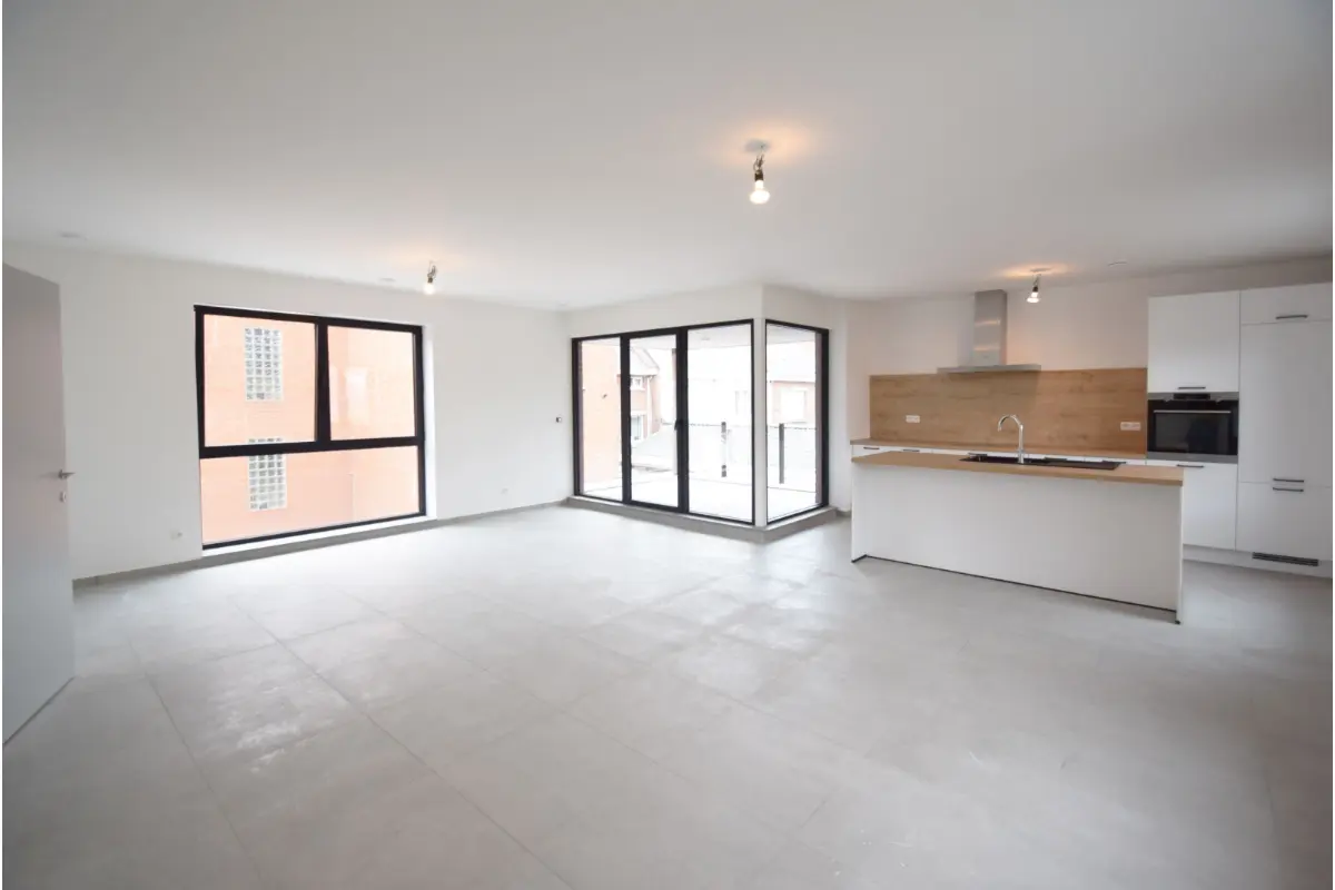 Huis te  huur in Kortemark 8610 975.00€ 2 slaapkamers 140.00m² - Zoekertje 520500