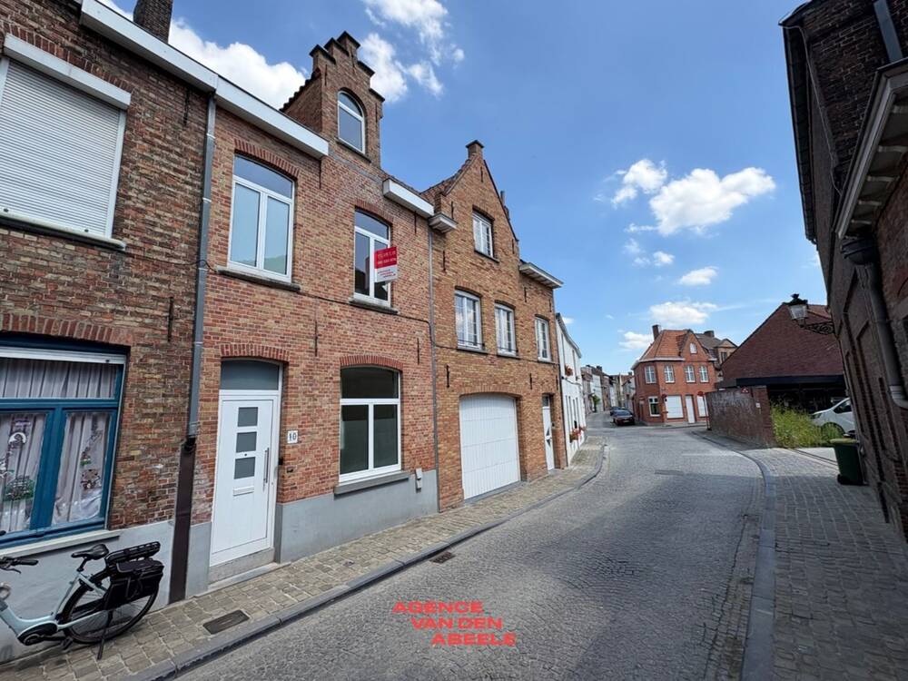 Huis te huur in Brugge 8000 800.00€ 3 slaapkamers 131.00m² - Zoekertje 520440