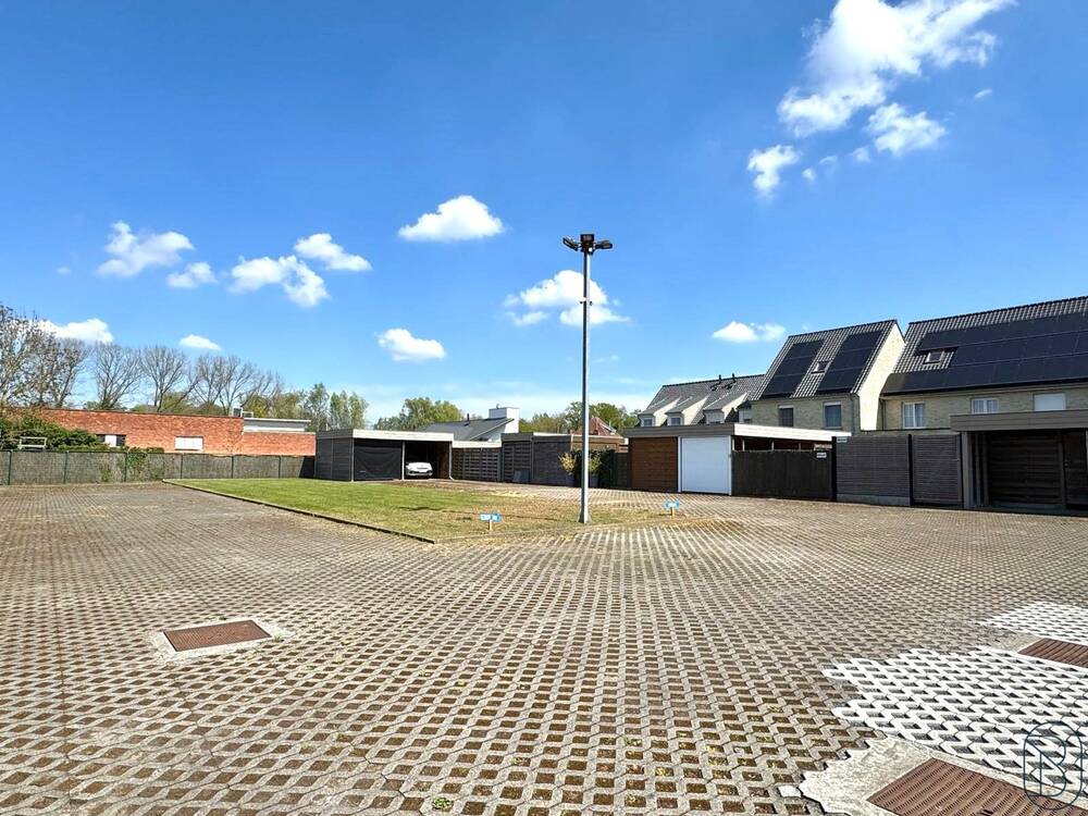 Parking & garage te  koop in Ingelmunster 8770 9850.00€  slaapkamers m² - Zoekertje 521031