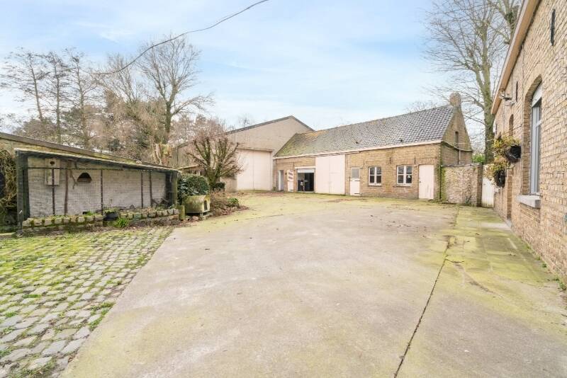 Huis te koop in Diksmuide 8600 489000.00€ 4 slaapkamers m² - Zoekertje 520585