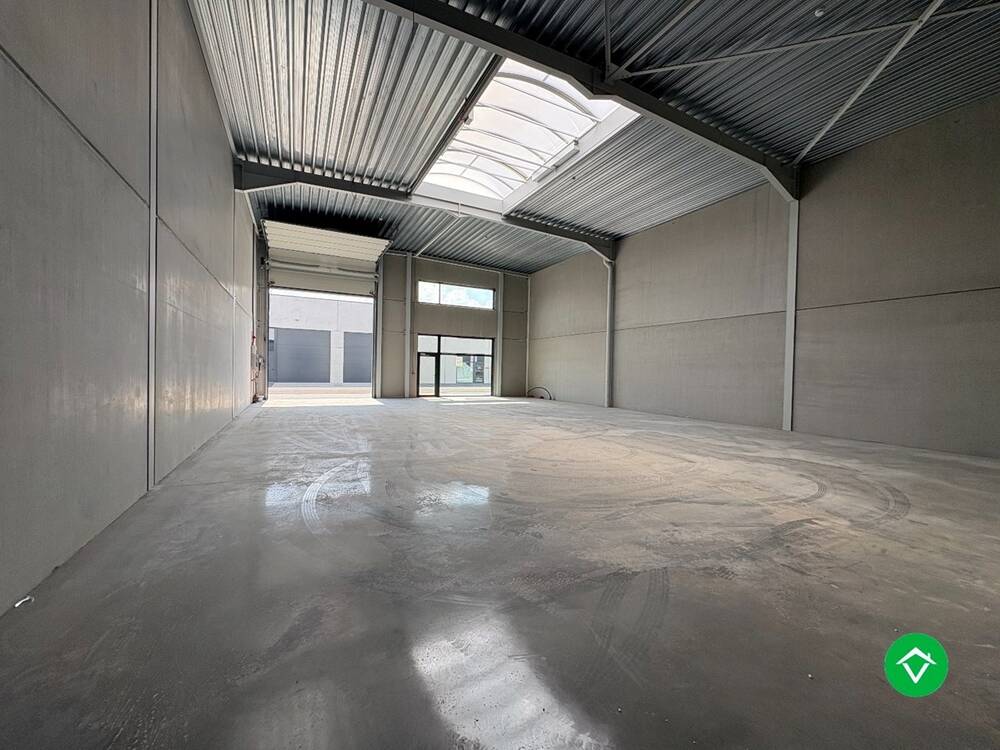 Handelszaak te koop in Ichtegem 8480 325000.00€ slaapkamers m² - Zoekertje 521661
