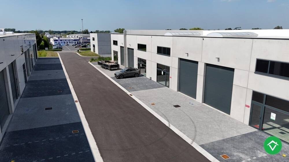 Handelszaak te koop in Ichtegem 8480 325000.00€ slaapkamers m² - Zoekertje 521660