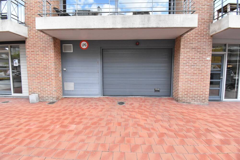 Parking & garage te huur in Knokke 8300 150.00€ slaapkamers m² - Zoekertje 522052
