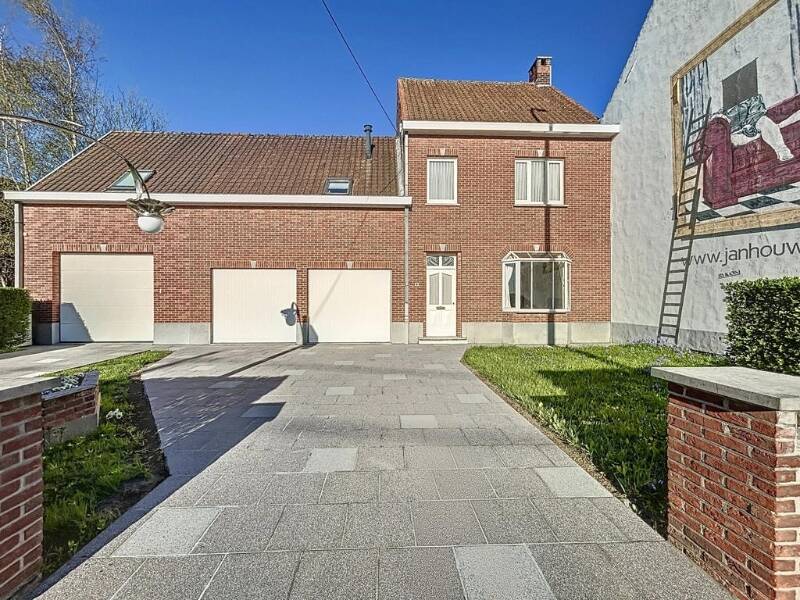 Huis te koop in Kuurne 8520 395000.00€ 3 slaapkamers 347.00m² - Zoekertje 522133