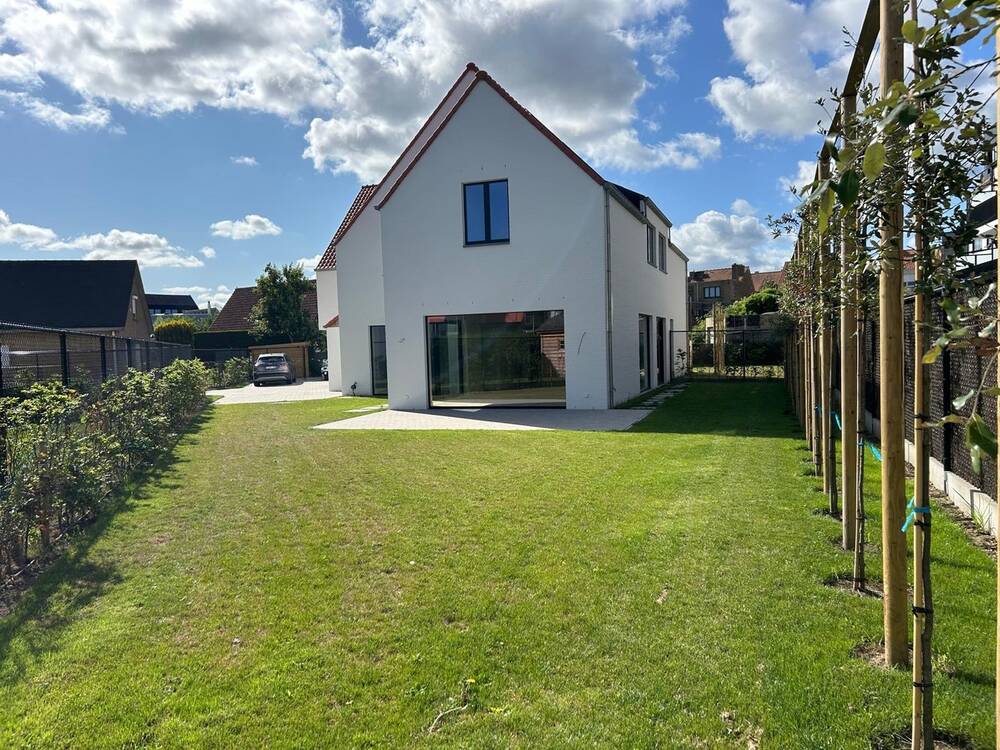 Villa te koop in Heist-aan-Zee 8301 1090000.00€ 4 slaapkamers 232.00m² - Zoekertje 522531