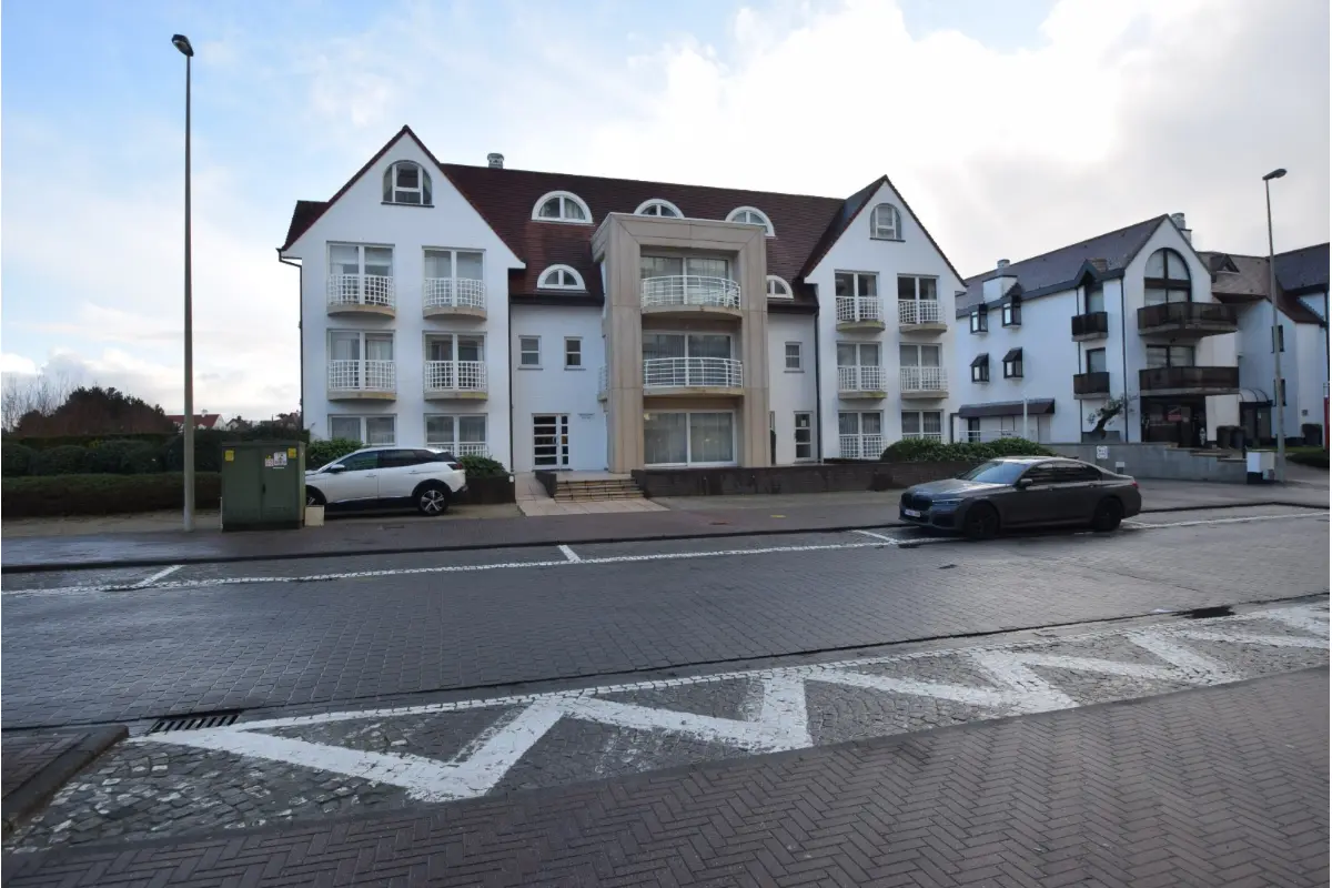 Parking & garage te  huur in Knokke 8300 150.00€  slaapkamers m² - Zoekertje 522071