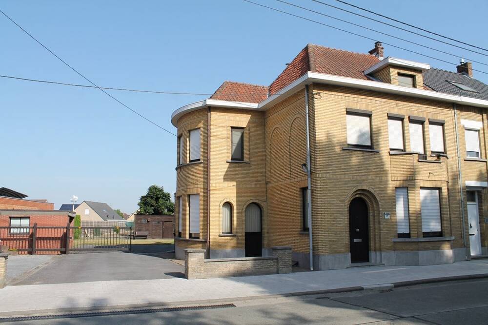 Huis te koop in Oeselgem 8720 359000.00€ 3 slaapkamers m² - Zoekertje 523383