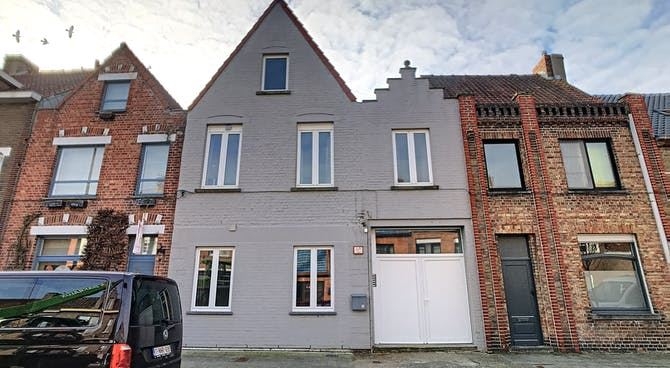 Appartement te huur in Sint-Michiels 8200 385.00€ 1 slaapkamers m² - Zoekertje 523057