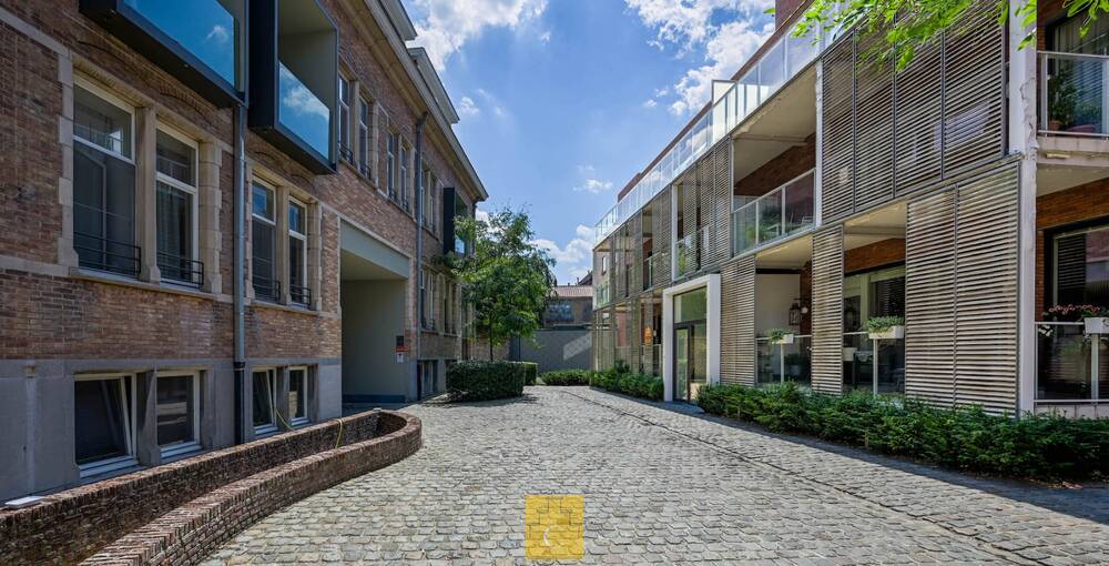 Appartement te koop in Brugge 8000 335000.00€ 1 slaapkamers 78.00m² - Zoekertje 524225