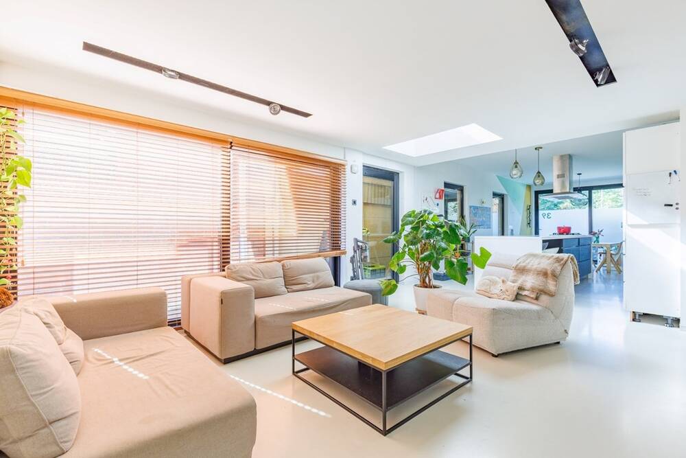 Huis te koop in Sint-Michiels 8200 379000.00€ 3 slaapkamers 176.00m² - Zoekertje 524192