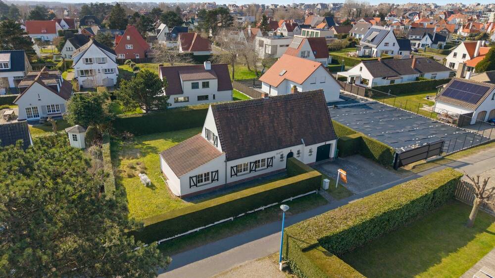 Huis te  koop in Koksijde 8670 660000.00€ 4 slaapkamers m² - Zoekertje 524229
