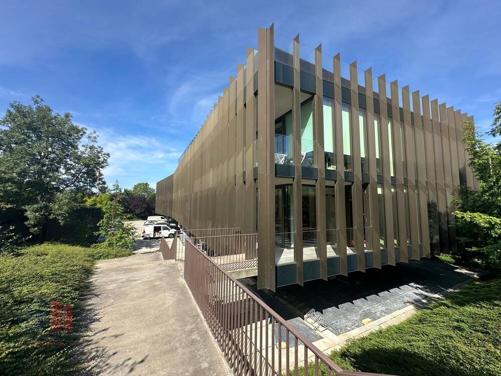 Handelszaak te huur in Kortrijk 8500 2500.00€ slaapkamers 175.00m² - Zoekertje 525180