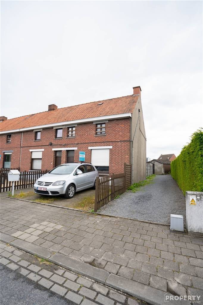 Huis te  koop in Deerlijk 8540 139000.00€ 2 slaapkamers 145.00m² - Zoekertje 526637