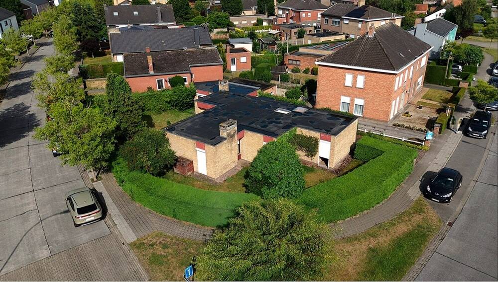 Grond te  koop in Sint-Andries 8200 339000.00€  slaapkamers m² - Zoekertje 526323