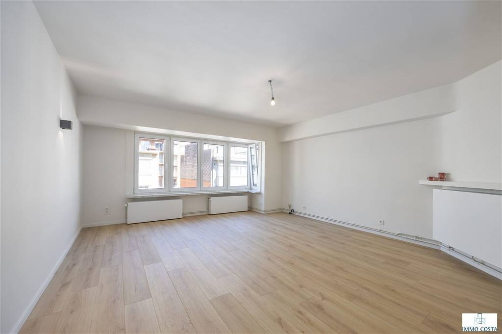 Appartement te  koop in Middelkerke 8430 299000.00€ 2 slaapkamers 81.00m² - Zoekertje 527185