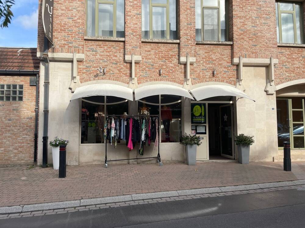 Handelszaak te huur in Torhout 8820 750.00€ slaapkamers m² - Zoekertje 526456