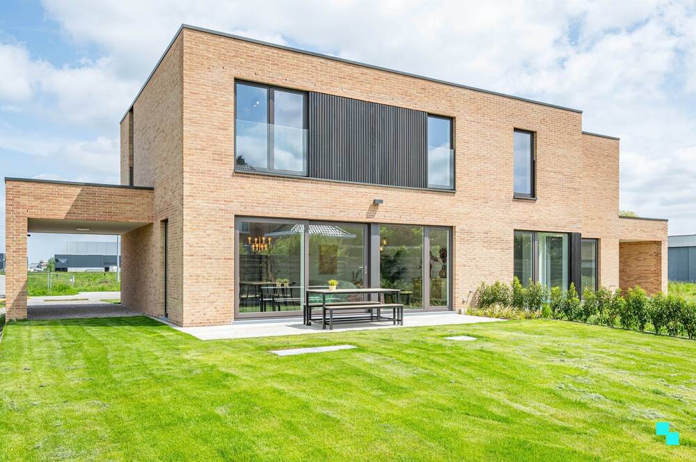 Huis te koop in Wielsbeke 8710 378510.00€ 3 slaapkamers 154.00m² - Zoekertje 525149