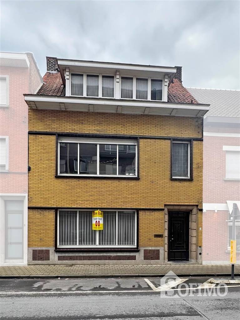 Huis te koop in Roeselare 8800 250000.00€ 4 slaapkamers 218.00m² - Zoekertje 525294