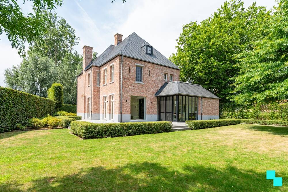 Huis te  koop in Roeselare 8800 1200000.00€ 4 slaapkamers 320.00m² - Zoekertje 525155