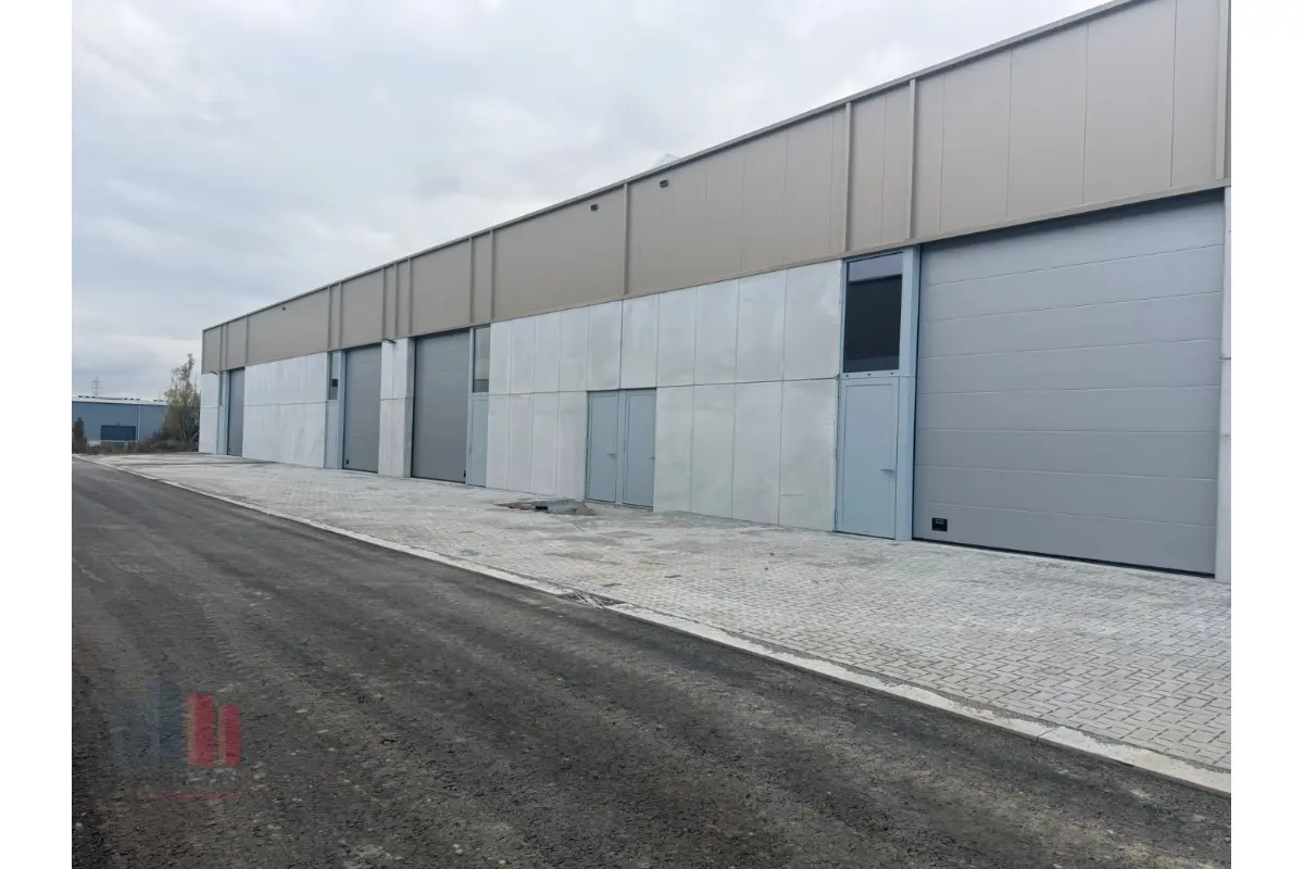 Handelszaak te  koop in Tielt 8700 315000.00€  slaapkamers 212.00m² - Zoekertje 528479