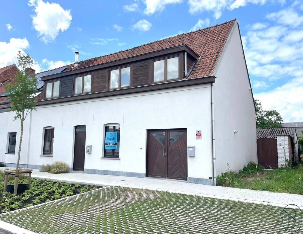 Huis te  koop in Bavikhove 8531 300000.00€ 4 slaapkamers 220.00m² - Zoekertje 529191