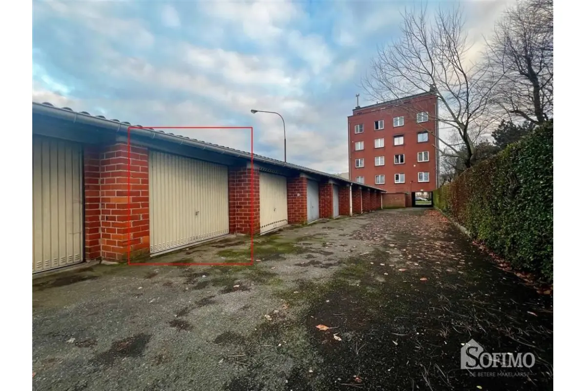 Box te  koop in Roeselare 8800 22000.00€  slaapkamers m² - Zoekertje 528578