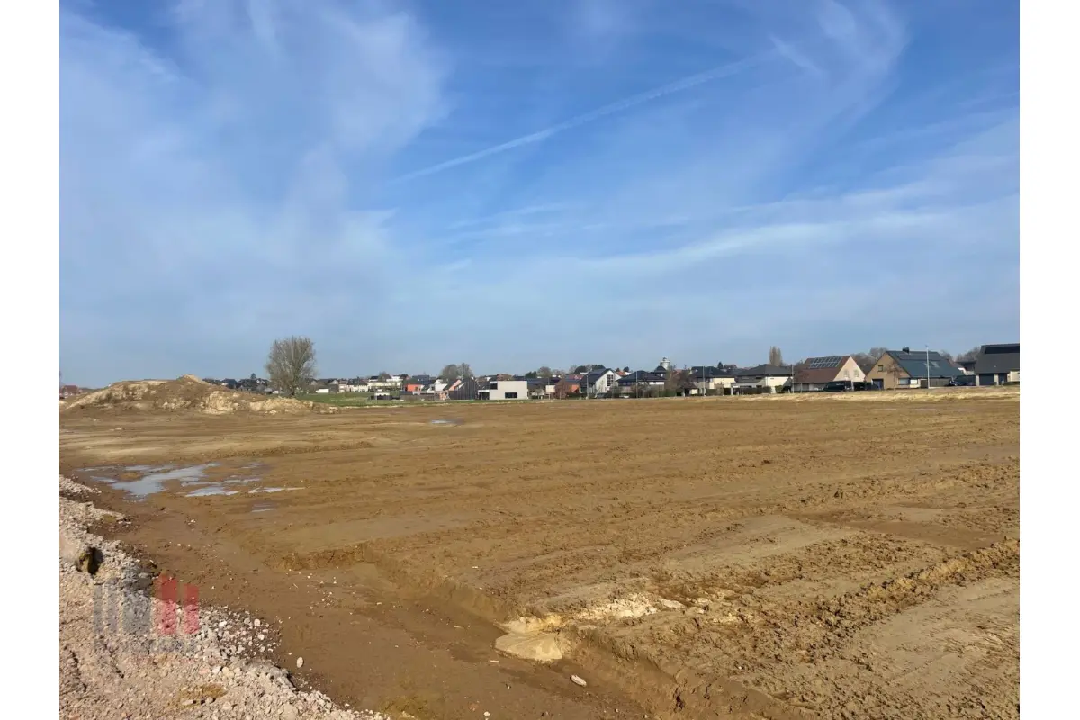 Handelszaak te  koop in Tielt 8700 644670.00€  slaapkamers 2223.00m² - Zoekertje 528485