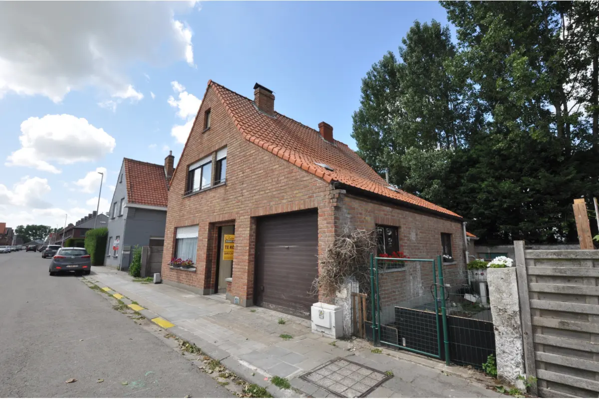 Huis te  koop in Oudenburg 8460 239000.00€ 3 slaapkamers m² - Zoekertje 529593