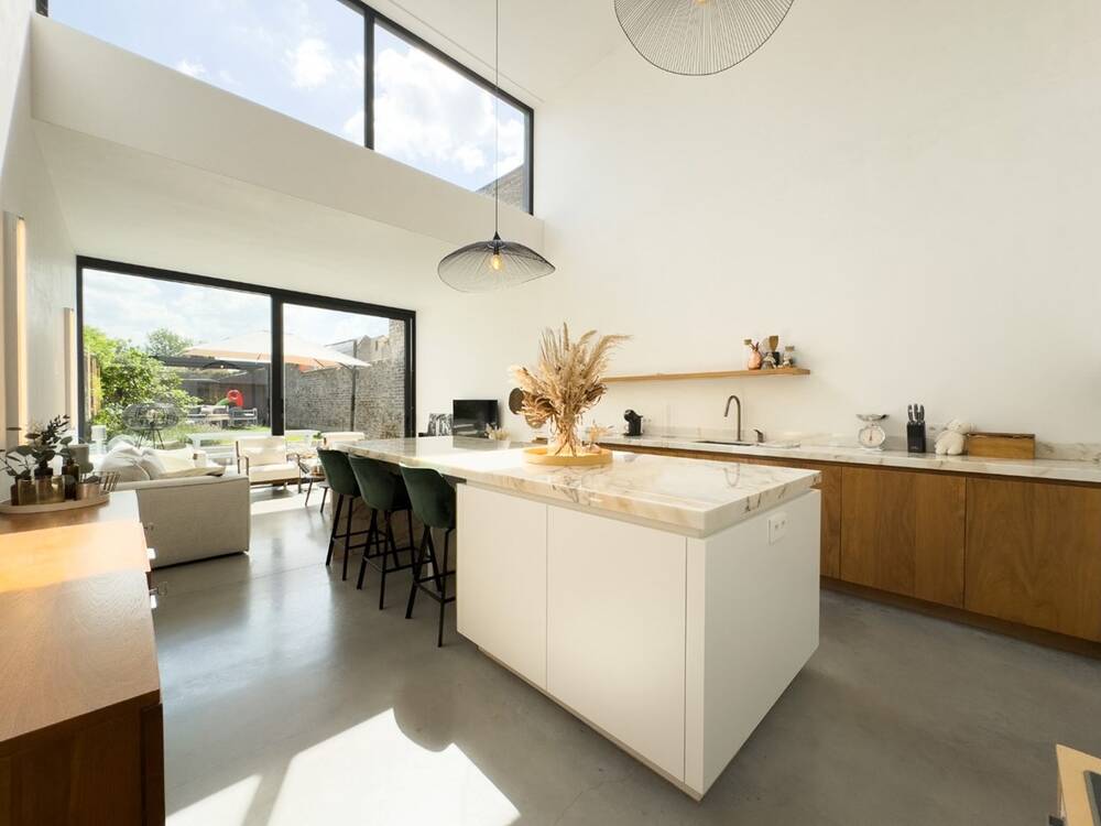 Huis te koop in Sint-Kruis 8310 595000.00€ 4 slaapkamers 209.00m² - Zoekertje 529464
