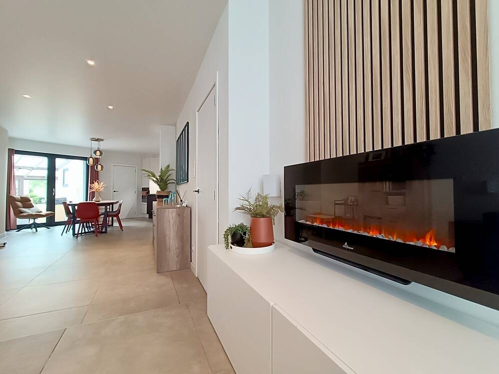 Huis te koop in Assebroek 8310 435000.00€ 5 slaapkamers 200.00m² - Zoekertje 529488