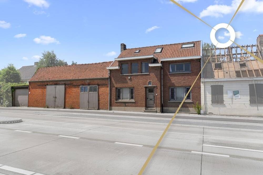 Huis te koop in Wevelgem 8560 310000.00€ 4 slaapkamers 159.00m² - Zoekertje 529467