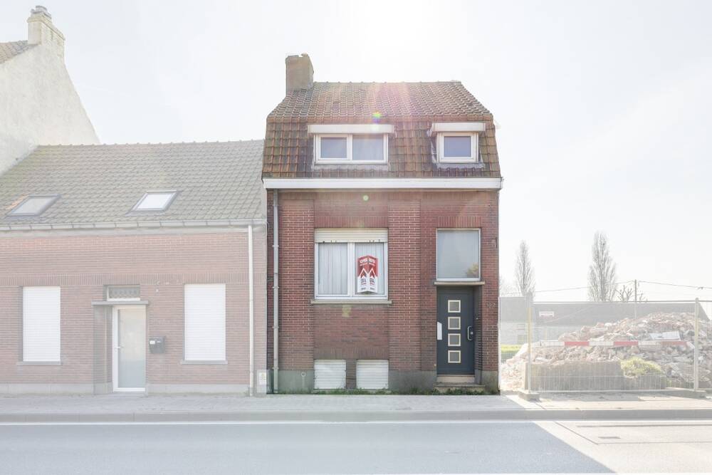Huis te koop in Oudenburg 8460 135000.00€ 3 slaapkamers 138.00m² - Zoekertje 530248