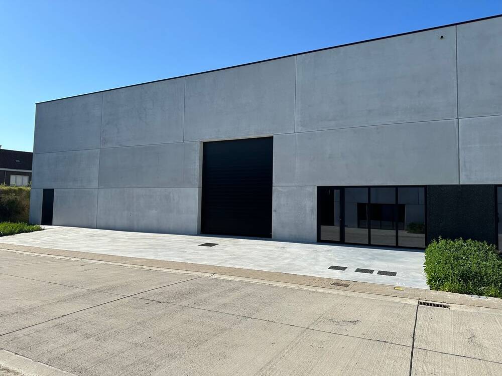 Handelszaak te koop in Wielsbeke 8710 580800.00€ slaapkamers 484.00m² - Zoekertje 530466