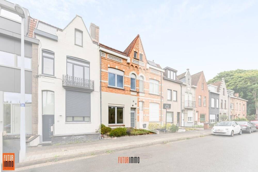 Huis te koop in Sint-Andries 8200 395000.00€ 3 slaapkamers 164.00m² - Zoekertje 530413