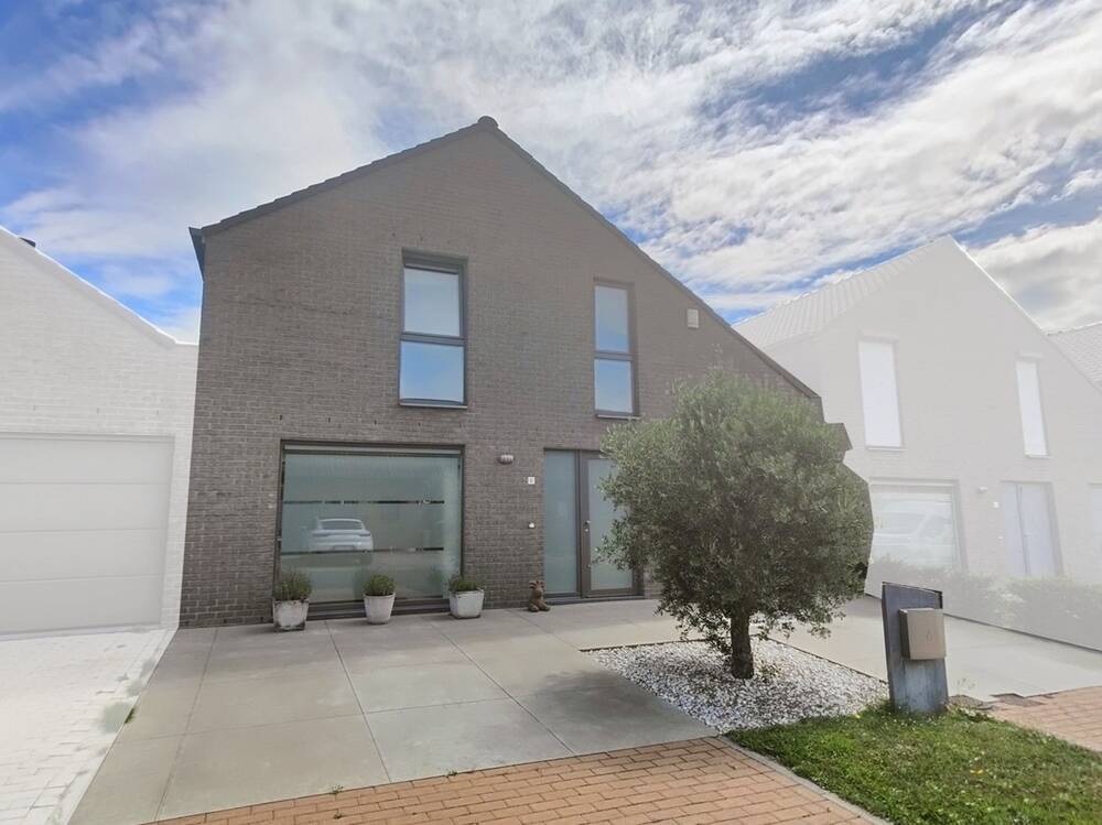 Huis te  koop in Hooglede 8830 299000.00€ 3 slaapkamers 165.00m² - Zoekertje 530808