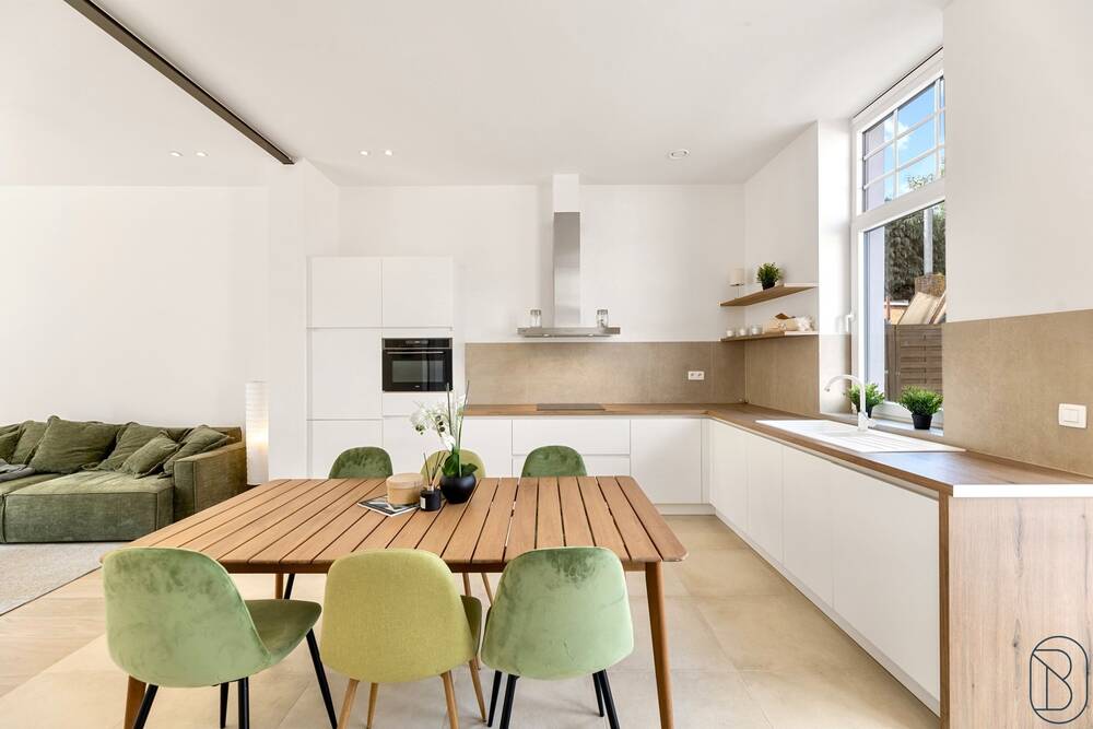 Huis te koop in Moen 8552 325000.00€ 5 slaapkamers 157.00m² - Zoekertje 530712