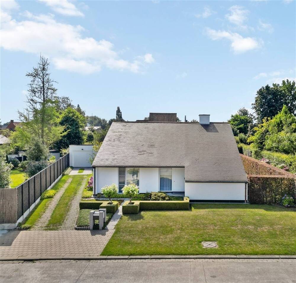 Huis te koop in Roeselare 8800 545000.00€ 2 slaapkamers 241.00m² - Zoekertje 531247